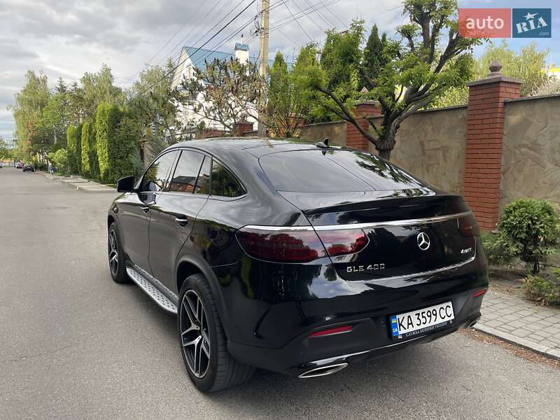 Позашляховик / Кросовер Mercedes-Benz GLE-Class 2016 в Києві
