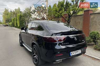 Позашляховик / Кросовер Mercedes-Benz GLE-Class 2016 в 