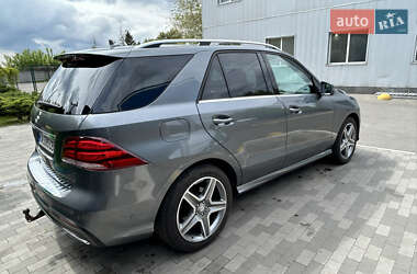Внедорожник / Кроссовер Mercedes-Benz GLE-Class 2017 в 