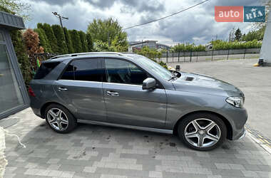 Внедорожник / Кроссовер Mercedes-Benz GLE-Class 2017 в 