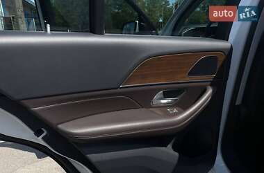 Позашляховик / Кросовер Mercedes-Benz GLE-Class 2019 в 
