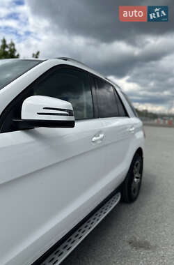 Внедорожник / Кроссовер Mercedes-Benz GLE-Class 2016 в 