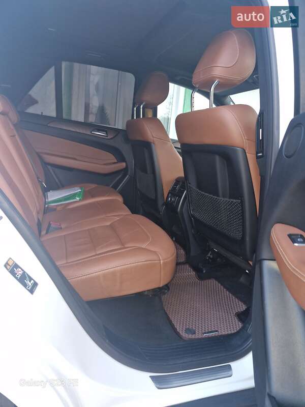 Внедорожник / Кроссовер Mercedes-Benz GLE-Class 2016 в Тернополе