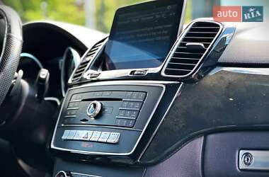 Внедорожник / Кроссовер Mercedes-Benz GLE-Class 2016 в 