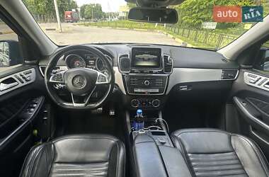 Внедорожник / Кроссовер Mercedes-Benz GLE-Class 2016 в 
