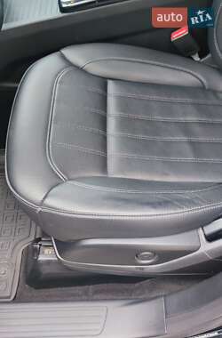 Внедорожник / Кроссовер Mercedes-Benz GLE-Class 2018 в 