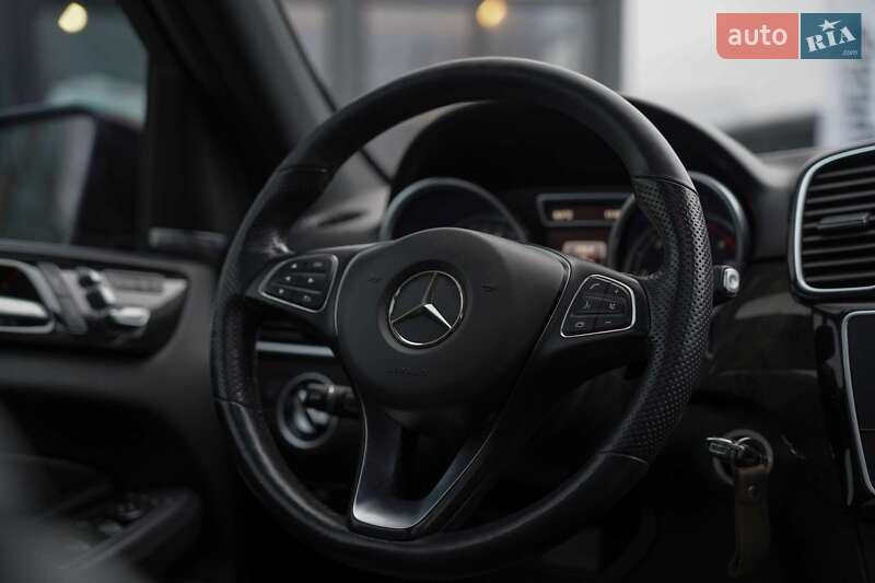 Позашляховик / Кросовер Mercedes-Benz GLE-Class 2016 в Чернівцях