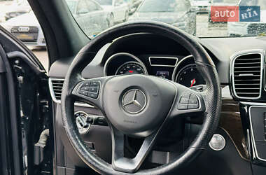 Внедорожник / Кроссовер Mercedes-Benz GLE-Class 2016 в 