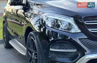 Внедорожник / Кроссовер Mercedes-Benz GLE-Class 2016 в 