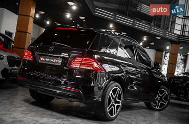 Внедорожник / Кроссовер Mercedes-Benz GLE-Class 2016 в 