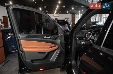 Внедорожник / Кроссовер Mercedes-Benz GLE-Class 2016 в 