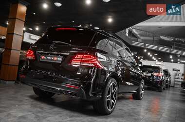 Внедорожник / Кроссовер Mercedes-Benz GLE-Class 2016 в 