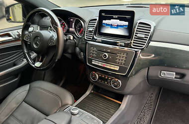 Позашляховик / Кросовер Mercedes-Benz GLE-Class 2018 в 