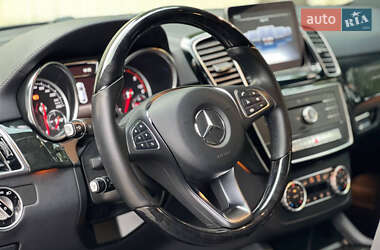 Позашляховик / Кросовер Mercedes-Benz GLE-Class 2018 в 