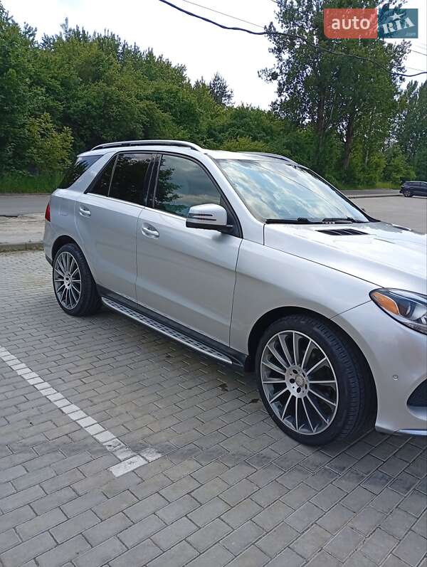 Внедорожник / Кроссовер Mercedes-Benz GLE-Class 2015 в Львове