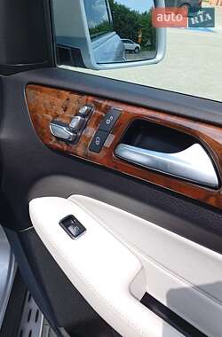 Внедорожник / Кроссовер Mercedes-Benz GLE-Class 2015 в 