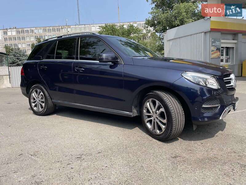 Внедорожник / Кроссовер Mercedes-Benz GLE-Class 2016 в Днепре