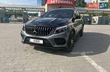 Внедорожник / Кроссовер Mercedes-Benz GLE-Class 2016 в 