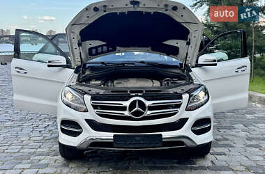 Внедорожник / Кроссовер Mercedes-Benz GLE-Class 2018 в 