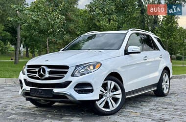 Внедорожник / Кроссовер Mercedes-Benz GLE-Class 2018 в 