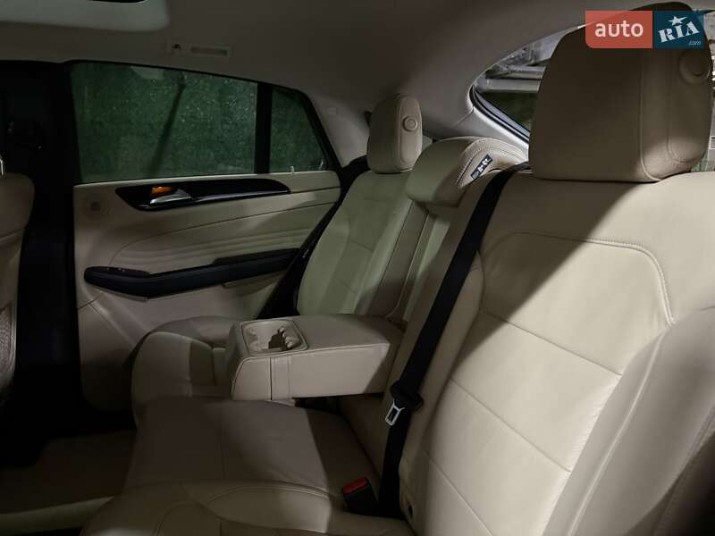 Позашляховик / Кросовер Mercedes-Benz GLE-Class 2015 в Києві