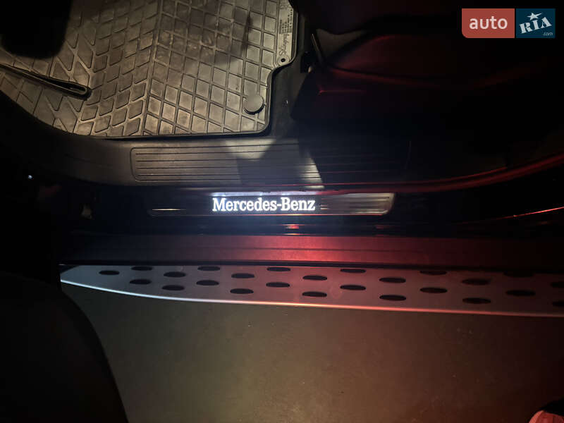 Позашляховик / Кросовер Mercedes-Benz GLE-Class 2015 в Києві