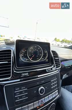 Внедорожник / Кроссовер Mercedes-Benz GLE-Class 2015 в 