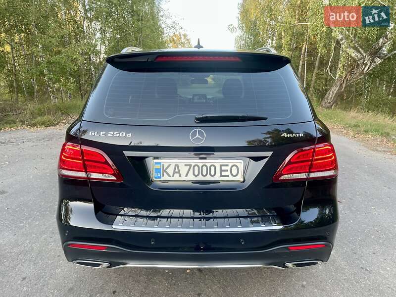 Внедорожник / Кроссовер Mercedes-Benz GLE-Class 2016 в Киеве