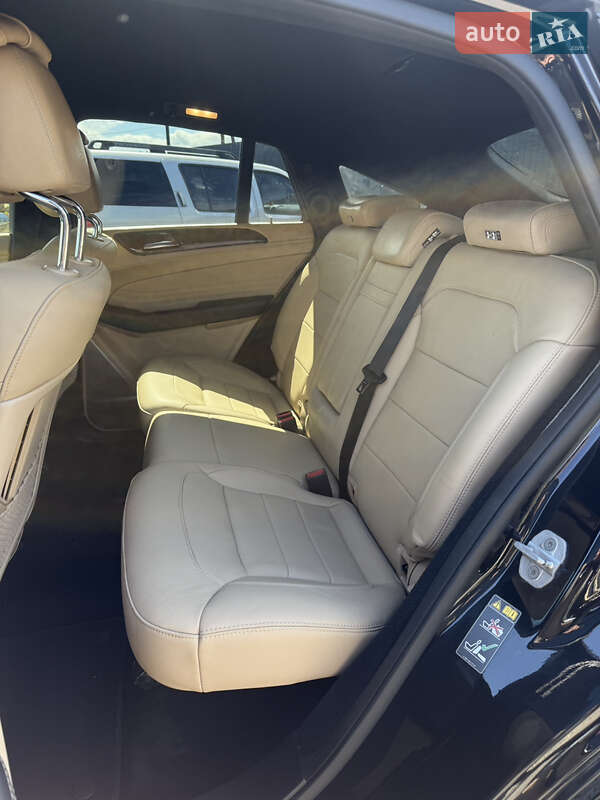 Позашляховик / Кросовер Mercedes-Benz GLE-Class 2016 в Ужгороді