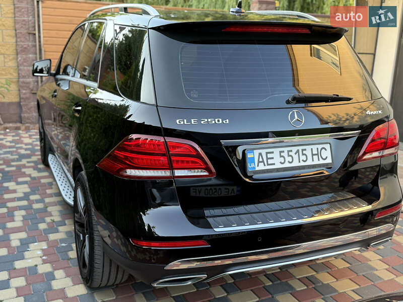 Внедорожник / Кроссовер Mercedes-Benz GLE-Class 2016 в Днепре