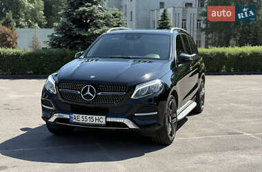 Внедорожник / Кроссовер Mercedes-Benz GLE-Class 2016 в 