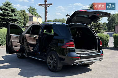 Внедорожник / Кроссовер Mercedes-Benz GLE-Class 2016 в 
