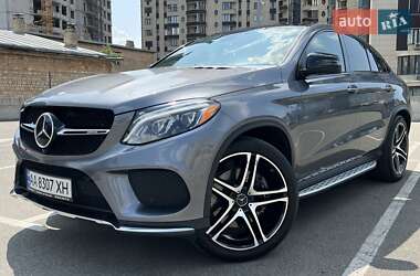 Внедорожник / Кроссовер Mercedes-Benz GLE-Class 2016 в 