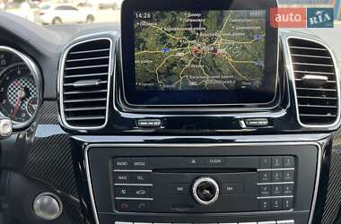 Внедорожник / Кроссовер Mercedes-Benz GLE-Class 2016 в 