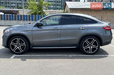 Внедорожник / Кроссовер Mercedes-Benz GLE-Class 2016 в 