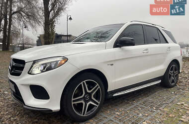 Внедорожник / Кроссовер Mercedes-Benz GLE-Class 2017 в 
