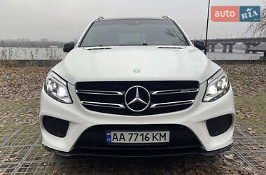 Внедорожник / Кроссовер Mercedes-Benz GLE-Class 2017 в 