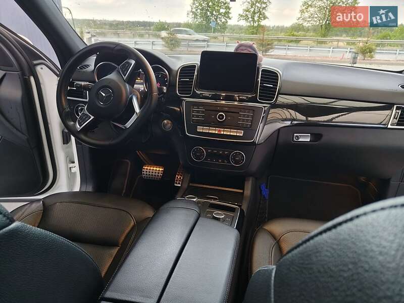 Внедорожник / Кроссовер Mercedes-Benz GLE-Class 2016 в Киеве