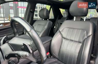 Внедорожник / Кроссовер Mercedes-Benz GLE-Class 2016 в 