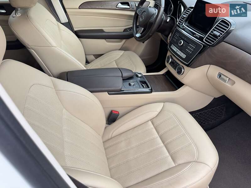 Внедорожник / Кроссовер Mercedes-Benz GLE-Class 2016 в Киеве