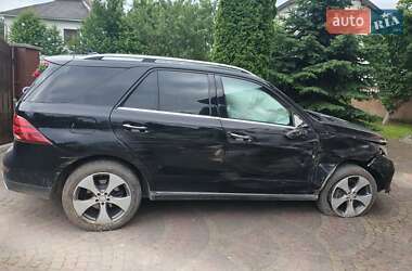 Внедорожник / Кроссовер Mercedes-Benz GLE-Class 2015 в 
