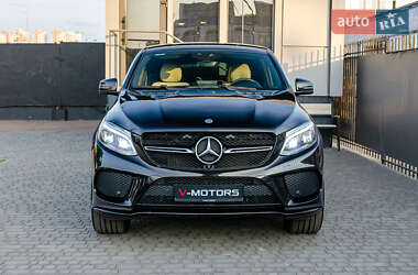 Внедорожник / Кроссовер Mercedes-Benz GLE-Class 2015 в 