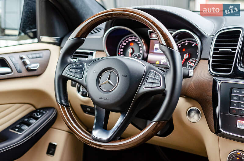 Позашляховик / Кросовер Mercedes-Benz GLE-Class 2015 в Києві