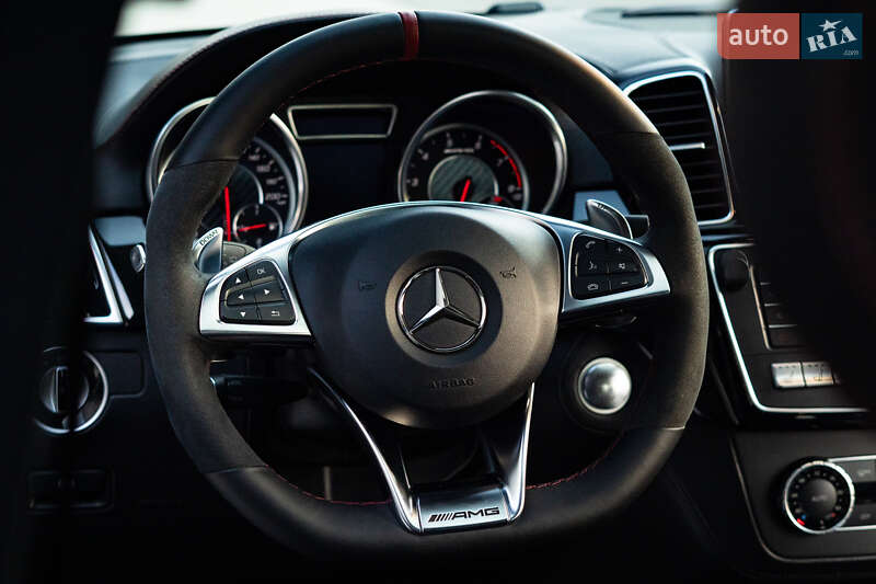 Внедорожник / Кроссовер Mercedes-Benz GLE-Class 2015 в Киеве