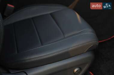 Позашляховик / Кросовер Mercedes-Benz GLE-Class 2023 в 