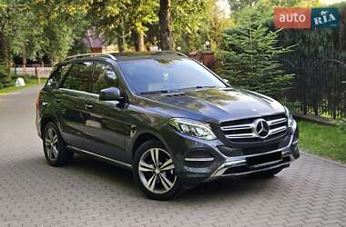 Внедорожник / Кроссовер Mercedes-Benz GLE-Class 2016 в Сваляве