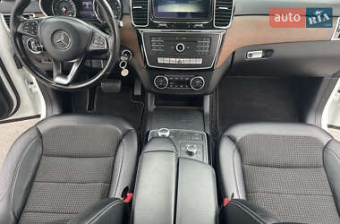 Внедорожник / Кроссовер Mercedes-Benz GLE-Class 2016 в 