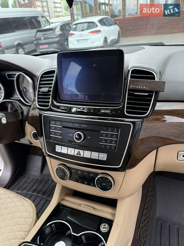 Внедорожник / Кроссовер Mercedes-Benz GLE-Class 2016 в Тернополе