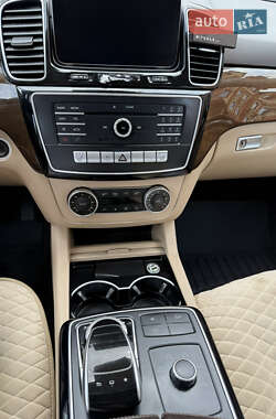 Внедорожник / Кроссовер Mercedes-Benz GLE-Class 2016 в 