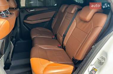 Внедорожник / Кроссовер Mercedes-Benz GLE-Class 2016 в 